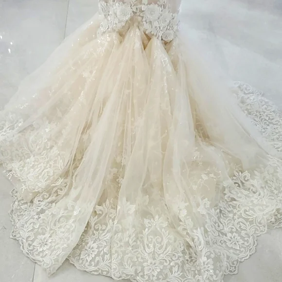 Eve of Milady Couture stunning wedding gown Train is approximately 6ft